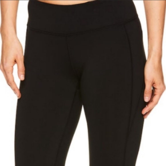 GAIAM Pants - Gaiam black spandex yoga capri leggings